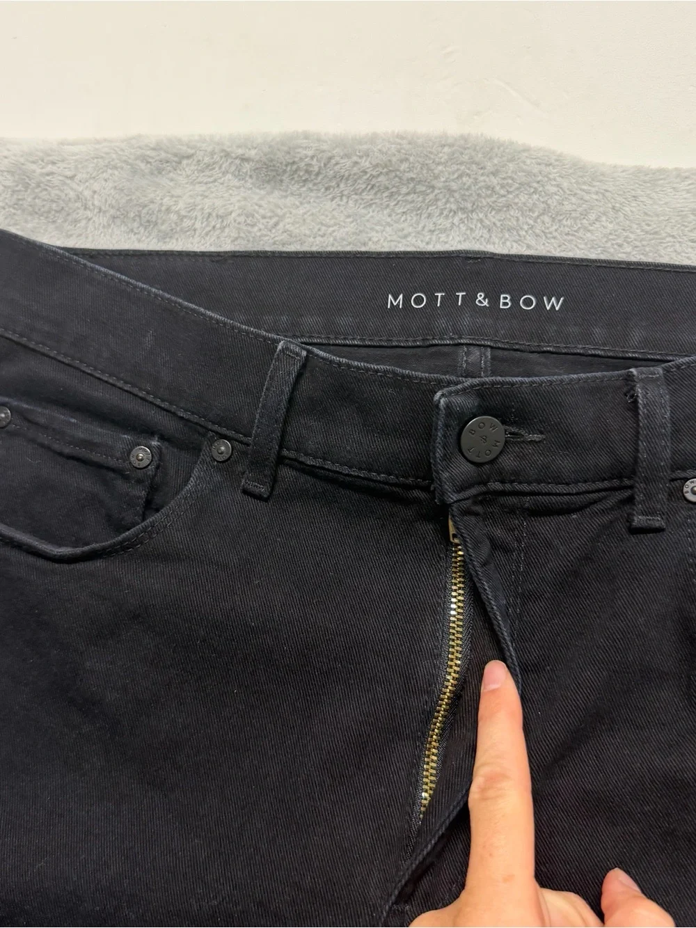 Mott & Bow Jeans Mens 33x32 Black Mid Rise Stretch Denim Slim Fit
